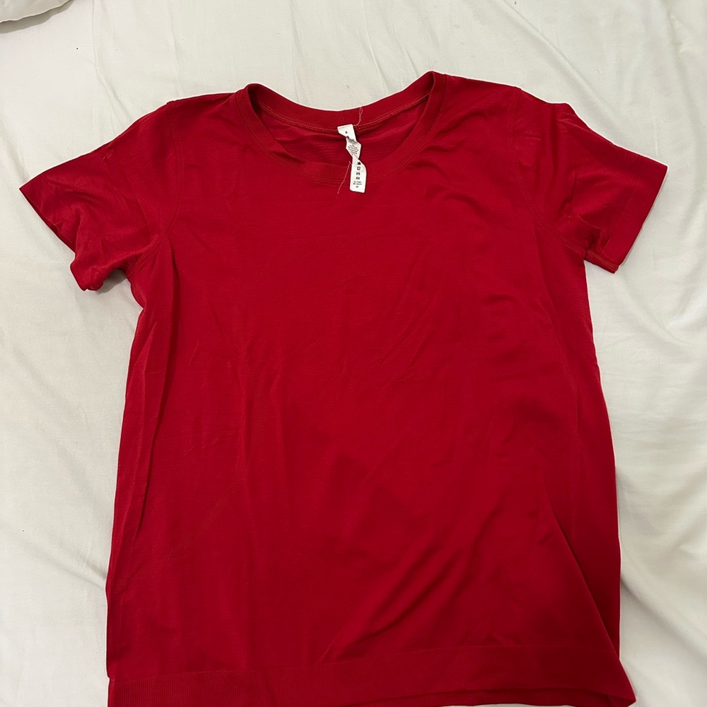 lululemon athletica Red Short Sleeve Tee